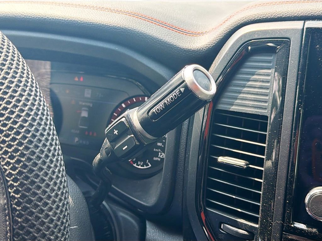 Used 2024 Nissan Titan PRO-4X w/ Pro-4x Convenience Package image 9