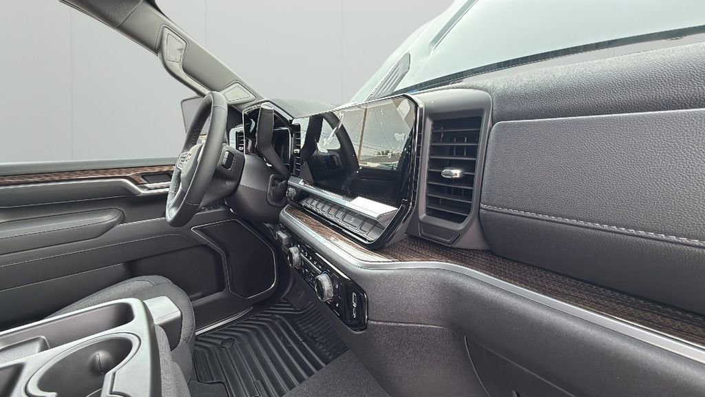New 2026 Chevrolet Silverado 2500 LT w/ Convenience Package image 37