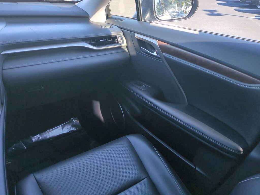Used 2020 Lexus RX 350L FWD w/ Premium Package image 17