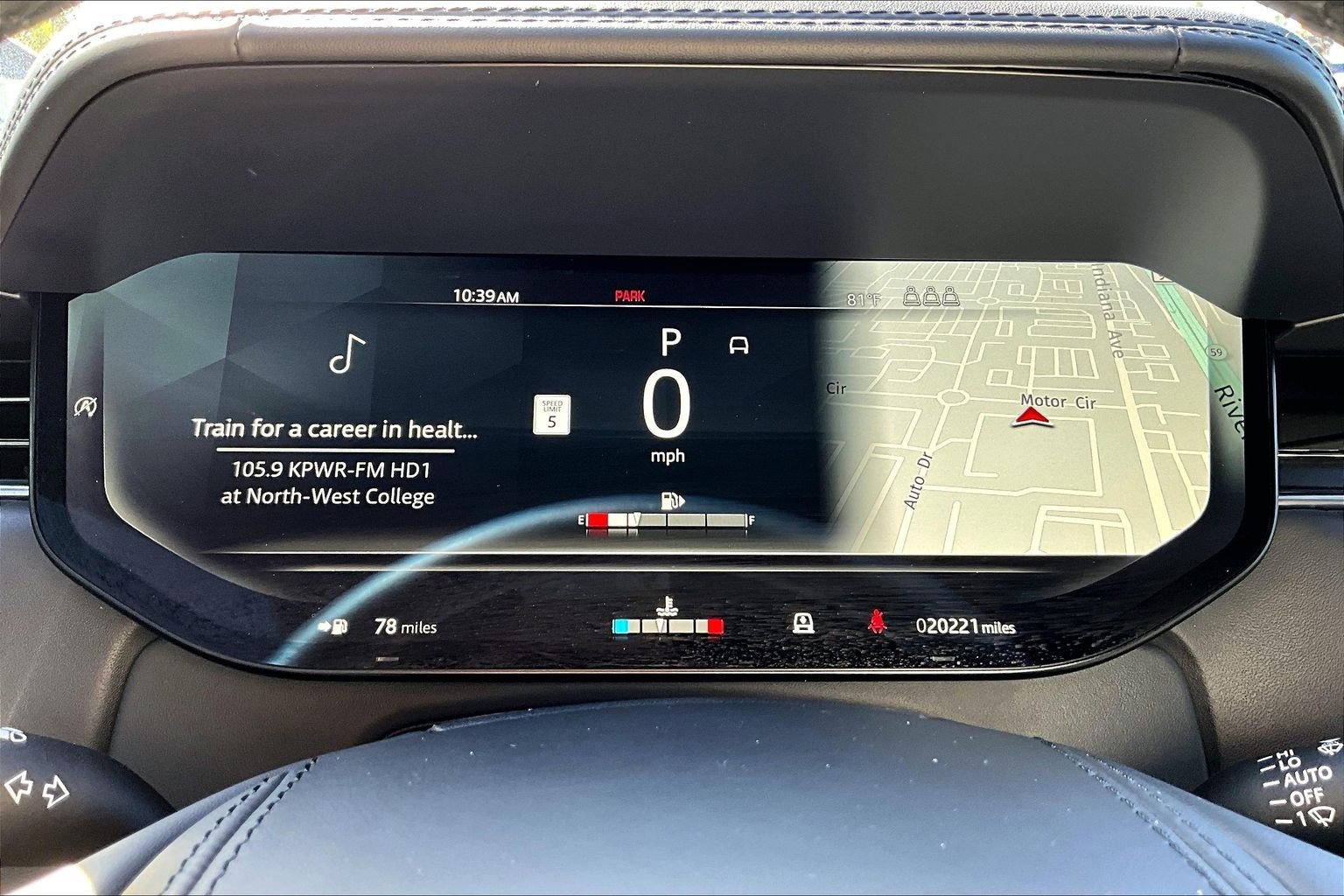 Used 2023 Land Rover Range Rover SE image 20