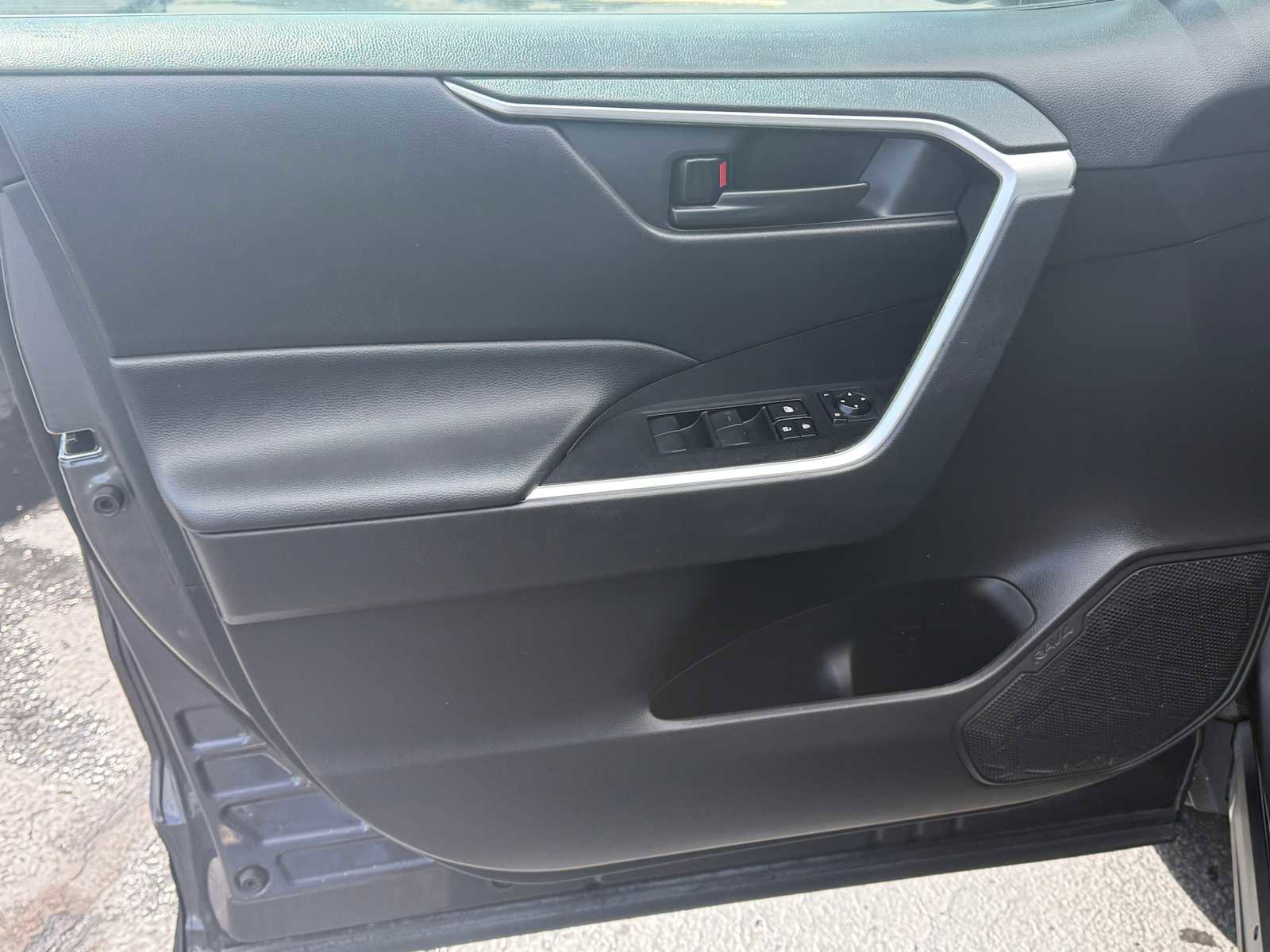 Certified 2023 Toyota RAV4 LE FWD image 11