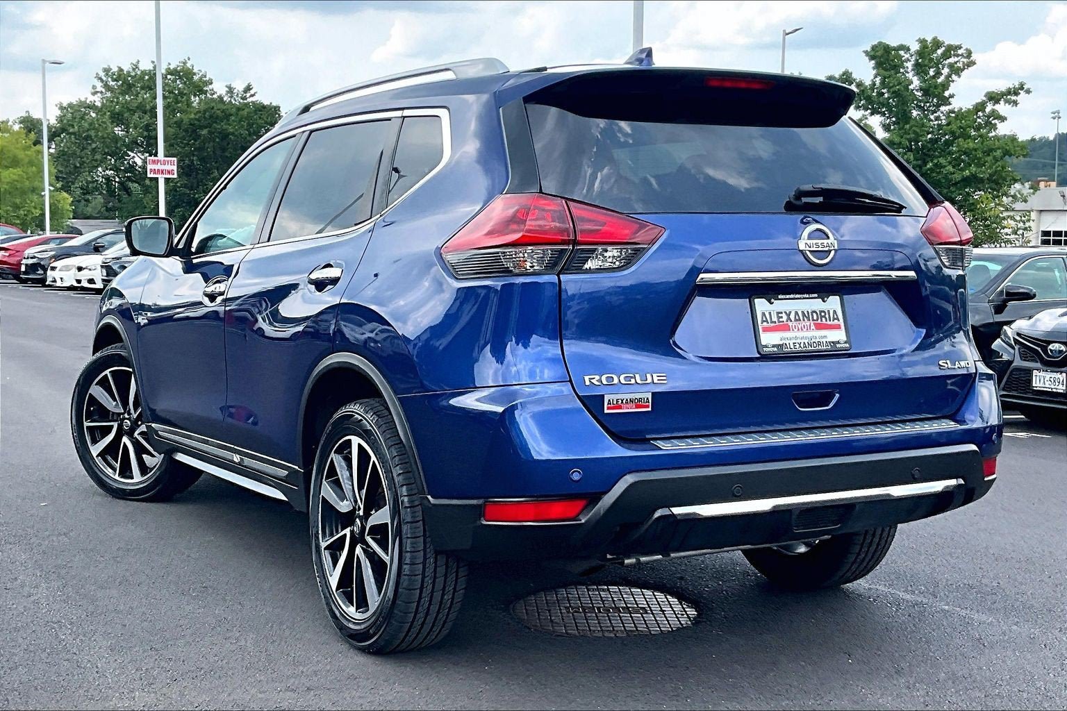 Used 2019 Nissan Rogue SL AWD/4WD image 11