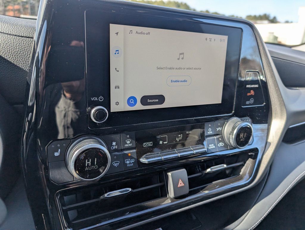 Used 2023 Toyota Highlander XLE image 27