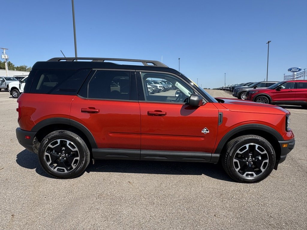 Used 2024 Ford Bronco Sport Outer Banks w/ Tech Package image 6