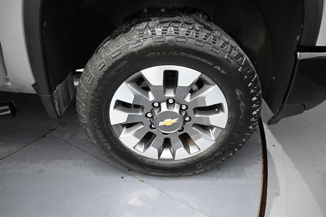 Used 2025 Chevrolet Silverado 2500 Custom w/ Custom Value Package AWD/4WD image 23