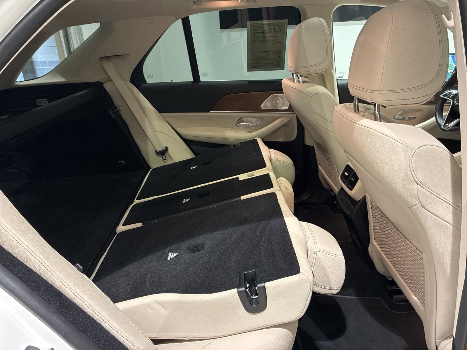 Used 2024 Mercedes-Benz GLE 350 4MATIC image 24