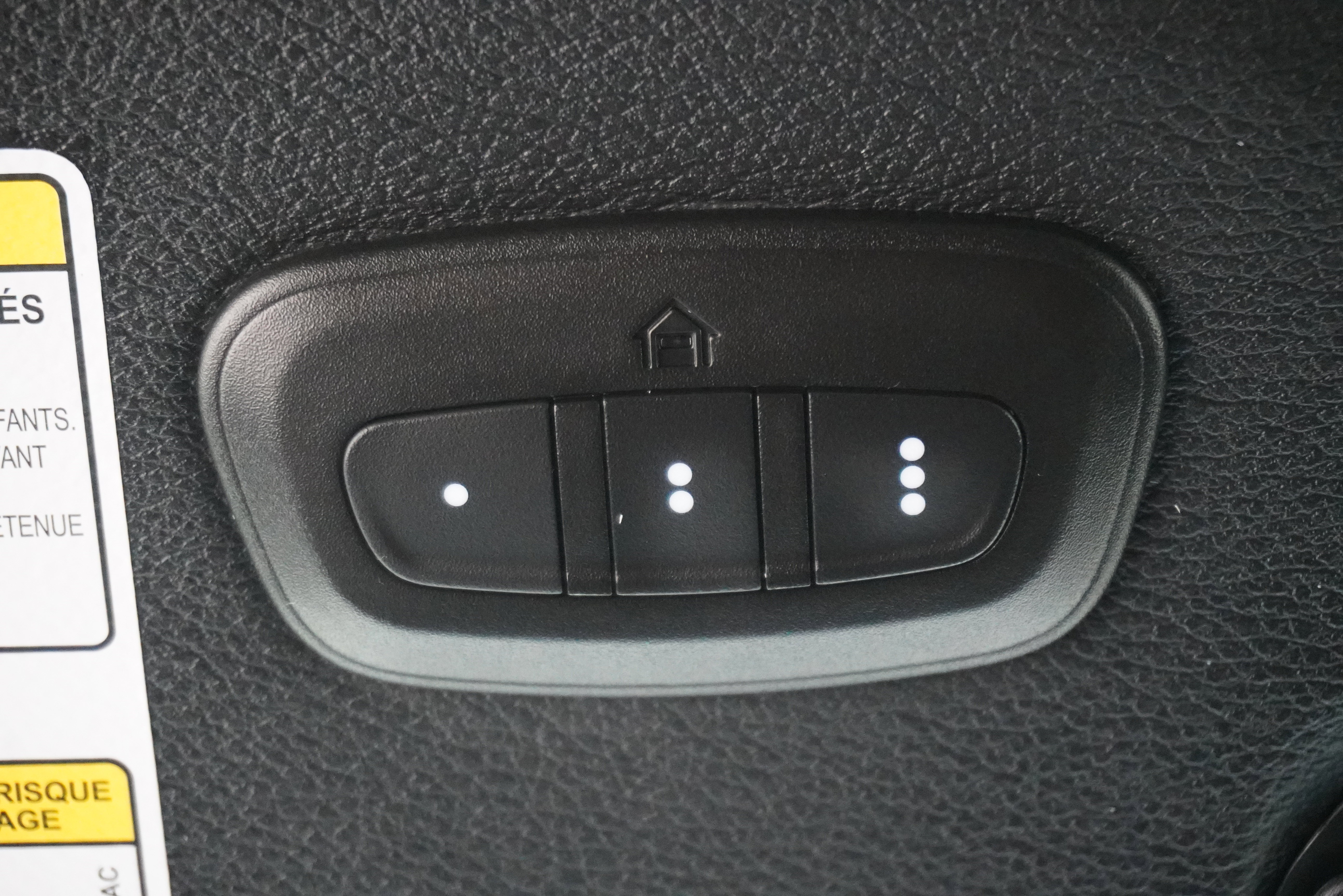 Used 2022 Jeep Wrangler Unlimited Sahara w/ Cold Weather Group image 24