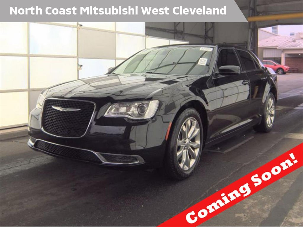 Used 2020 Chrysler 300 Touring video 1