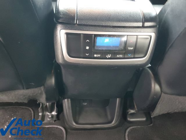 Used 2016 Toyota Highlander XLE AWD/4WD image 15