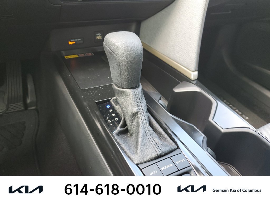 Used 2026 Toyota Camry LE w/ Convenience Package FWD image 25