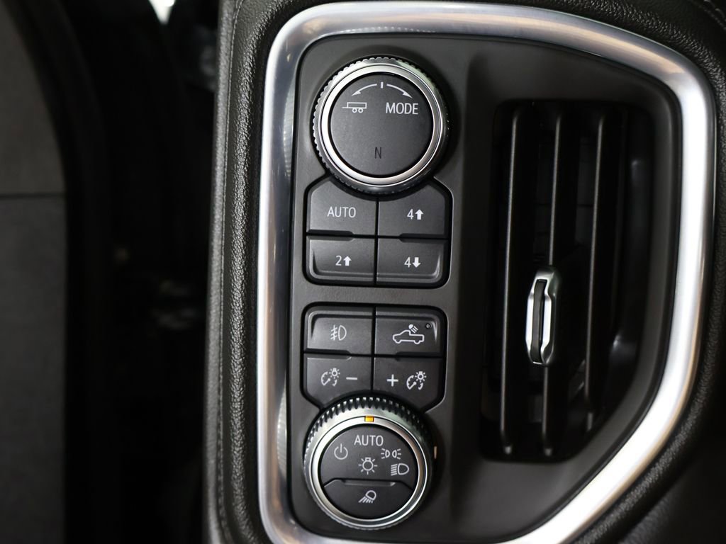 Used 2021 GMC Sierra 3500 Denali w/ Denali Ultimate Package image 40
