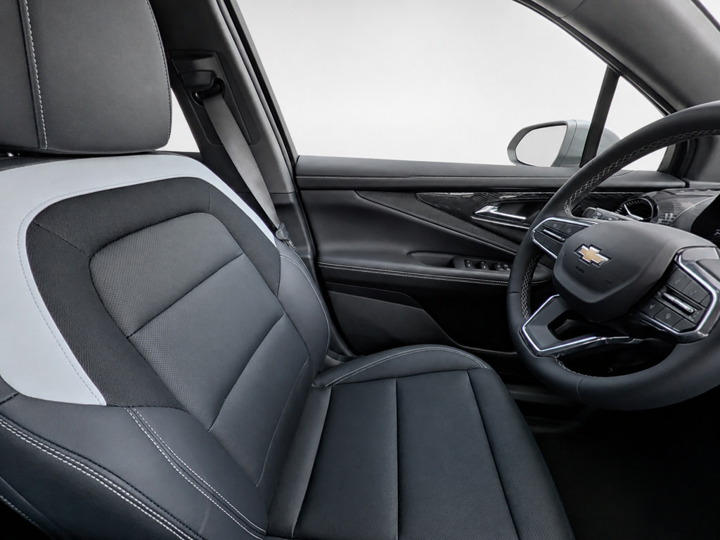 New 2026 Chevrolet Blazer EV LT AWD/4WD image 10