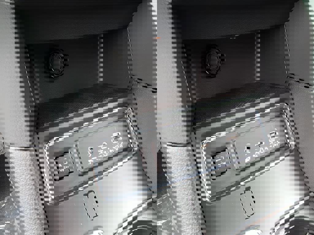 New 2026 Subaru Ascent Limited image 12