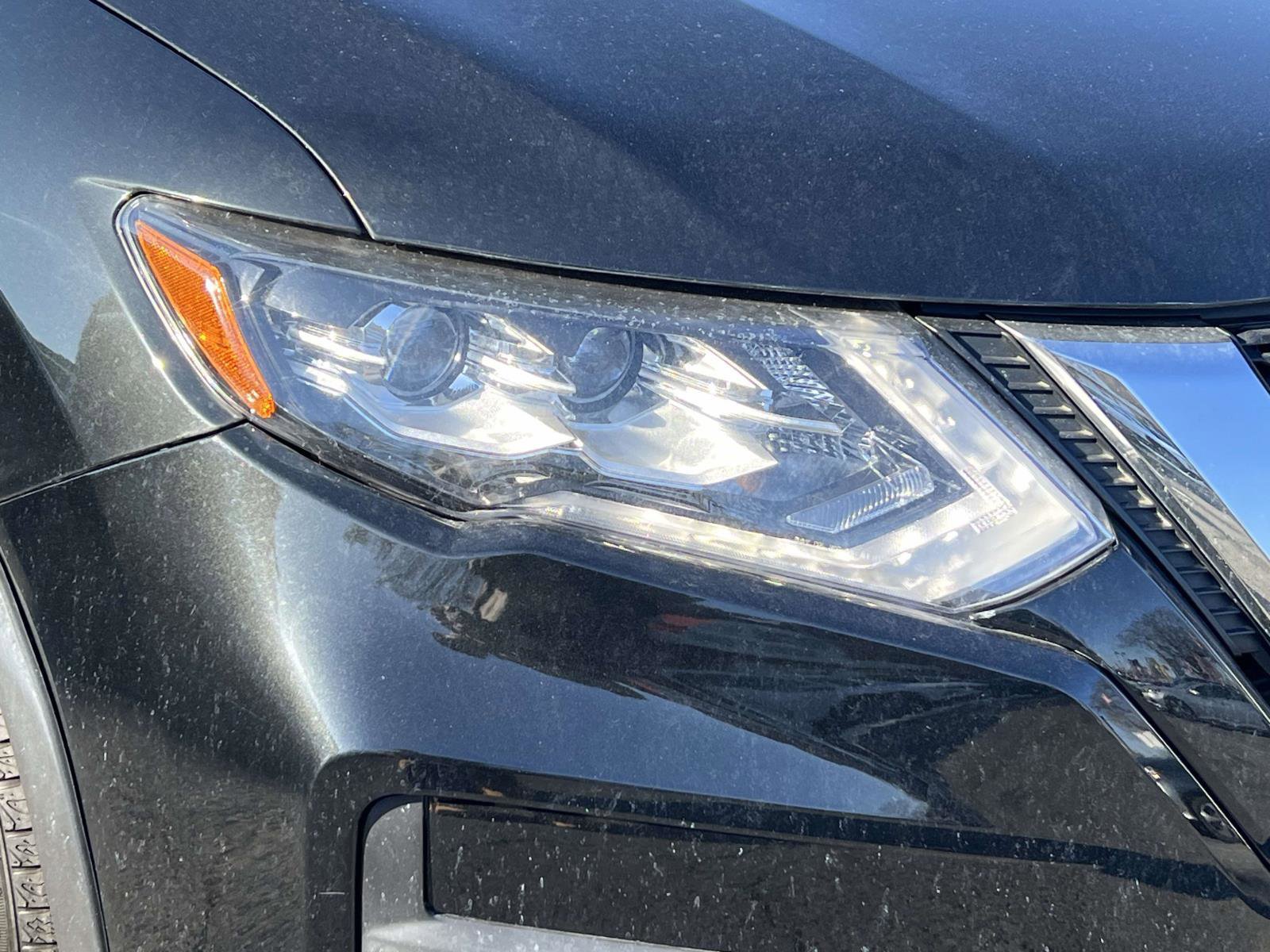 Used 2020 Nissan Rogue SL w/ Premium Package image 9