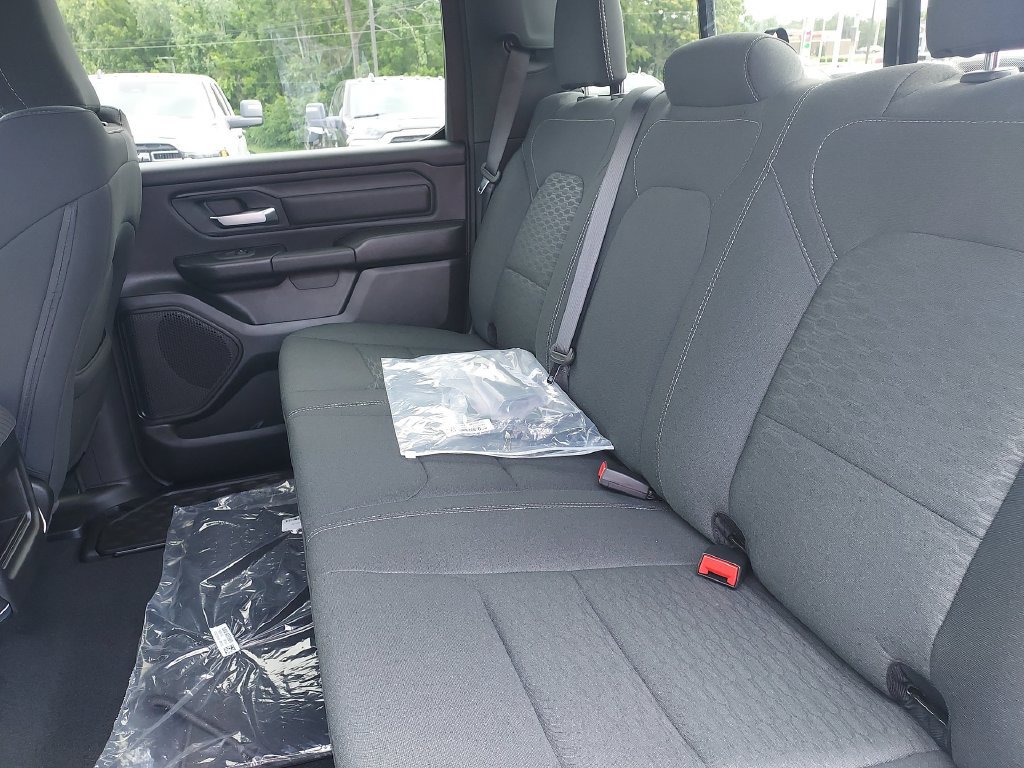 New 2026 RAM 1500 Express AWD/4WD image 27