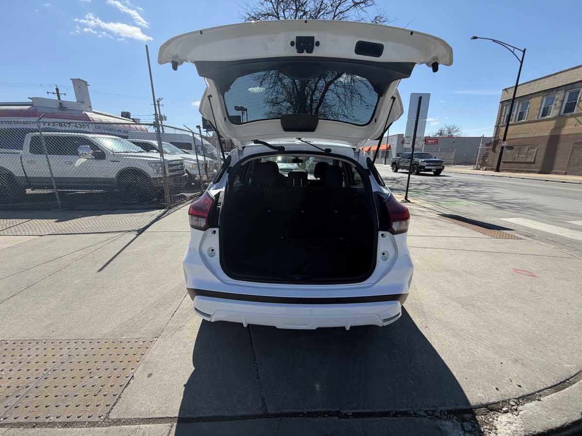 Used 2023 Nissan Kicks S FWD image 20