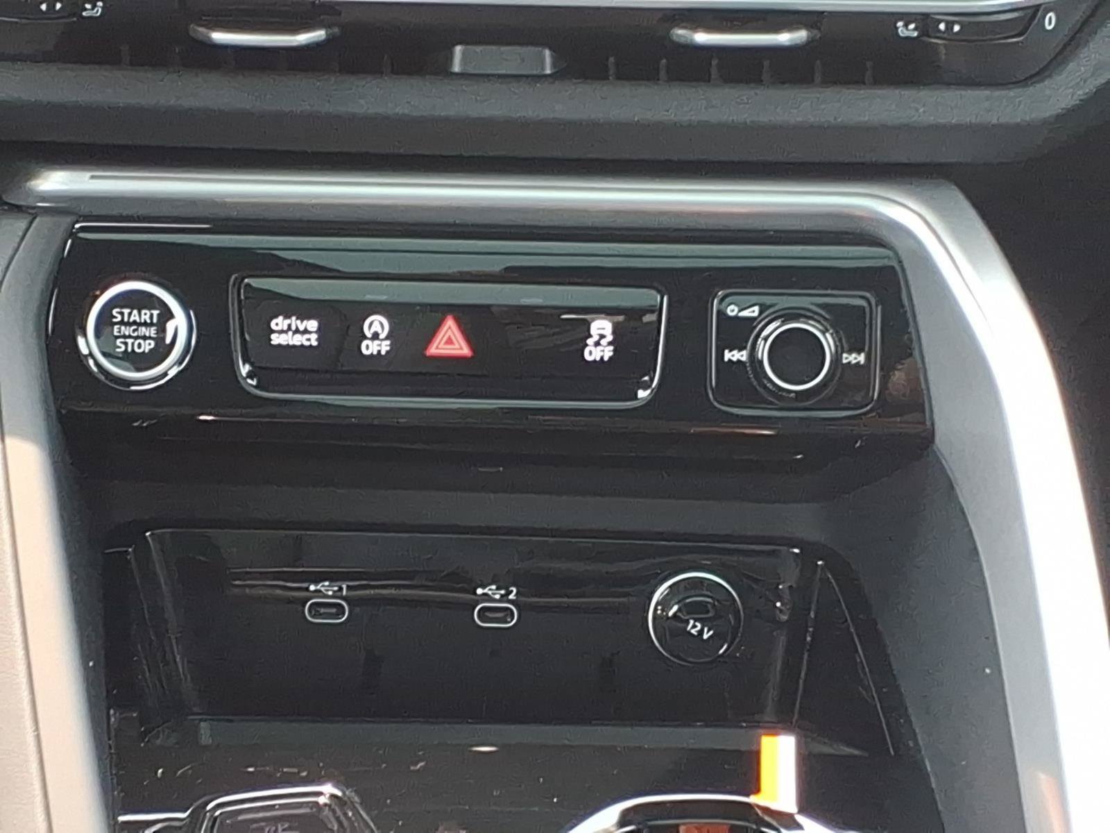 Used 2025 Audi Q5 Prestige AWD/4WD image 17