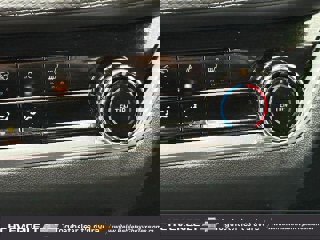 Used 2025 Chevrolet Equinox LT AWD/4WD image 21