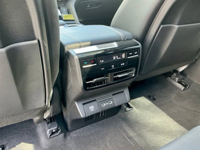 Certified 2023 Acura MDX SH-AWD w/ Technology Package image 11