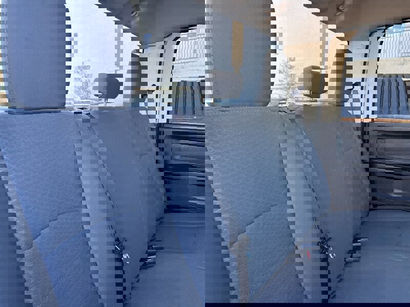 Used 2015 RAM 2500 Tradesman w/ Chrome Appearance Group image 36