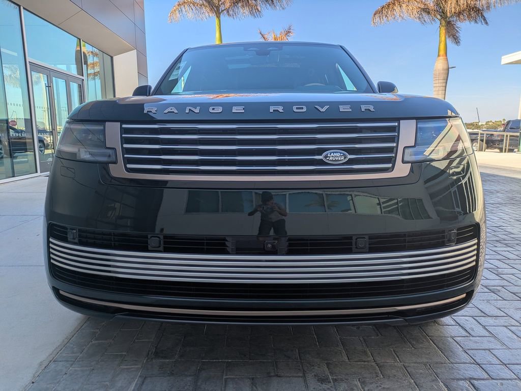 New 2026 Land Rover Range Rover SV AWD/4WD image 9