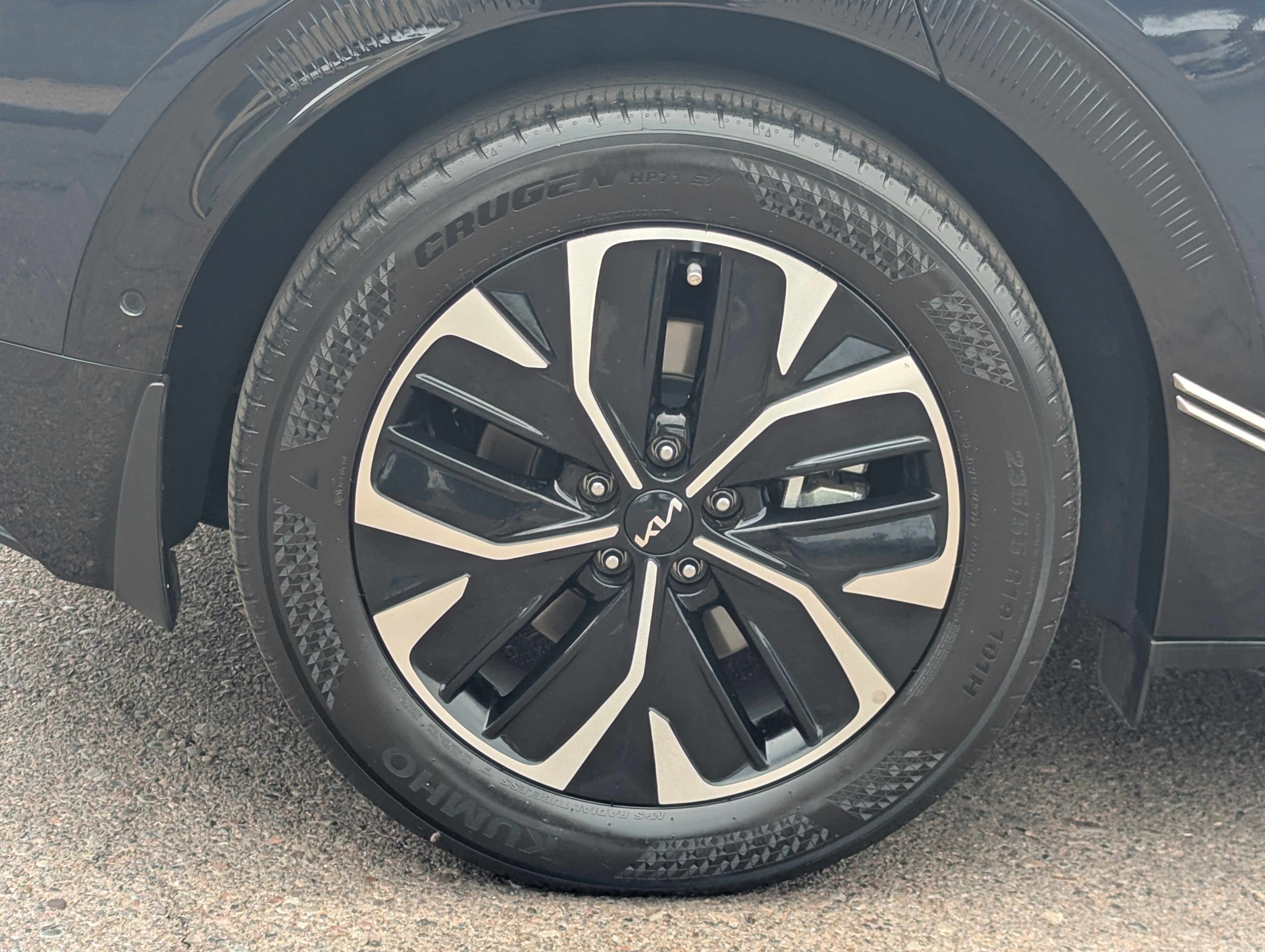 Certified 2023 Kia EV6 Wind w/ Wind Technology Package AWD/4WD image 7