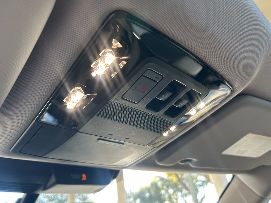 New 2026 Mitsubishi Outlander SE image 42