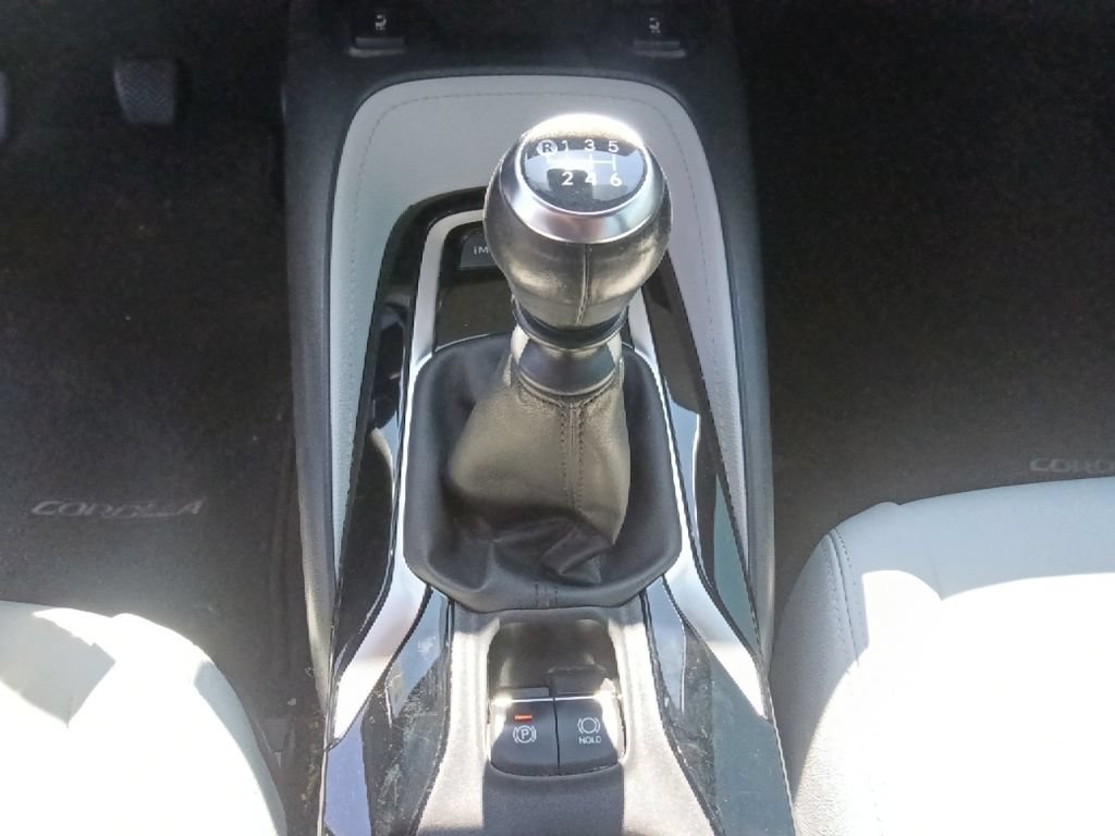 Used 2022 Toyota Corolla XSE FWD image 24