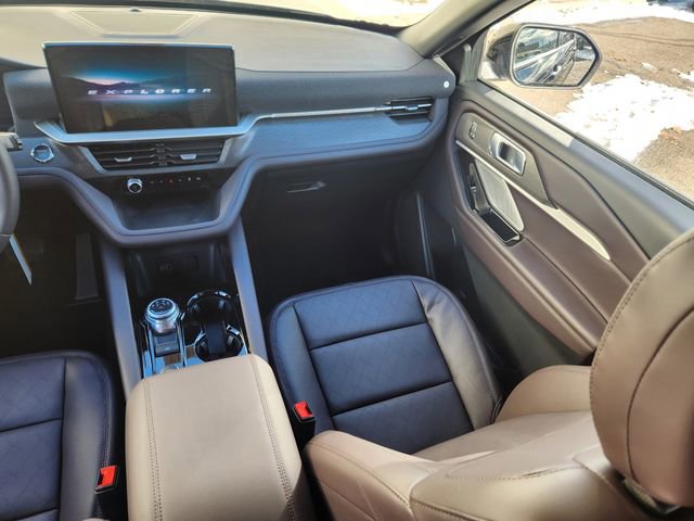 New 2026 Ford Explorer Platinum image 12