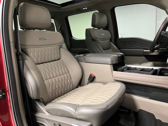 Used 2025 Ford F350 Platinum w/ Platinum Plus Package AWD/4WD image 59