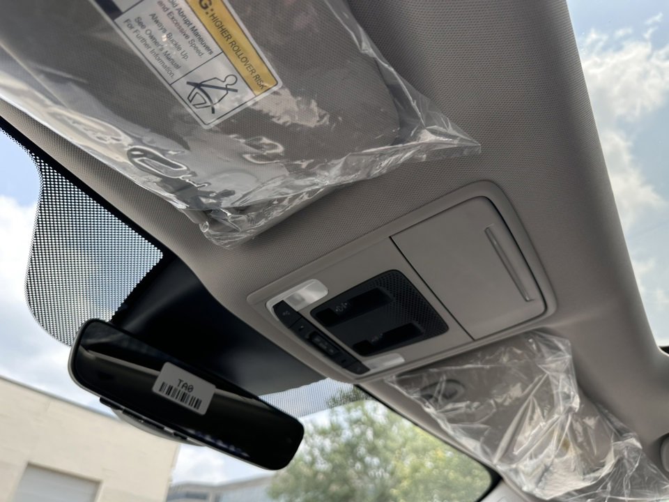 New 2025 Honda Pilot Touring image 35