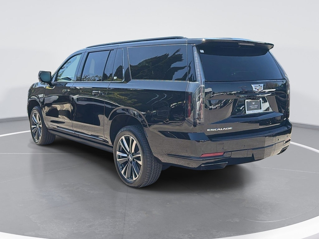 Used 2025 Cadillac Escalade ESV Sport AWD/4WD image 5