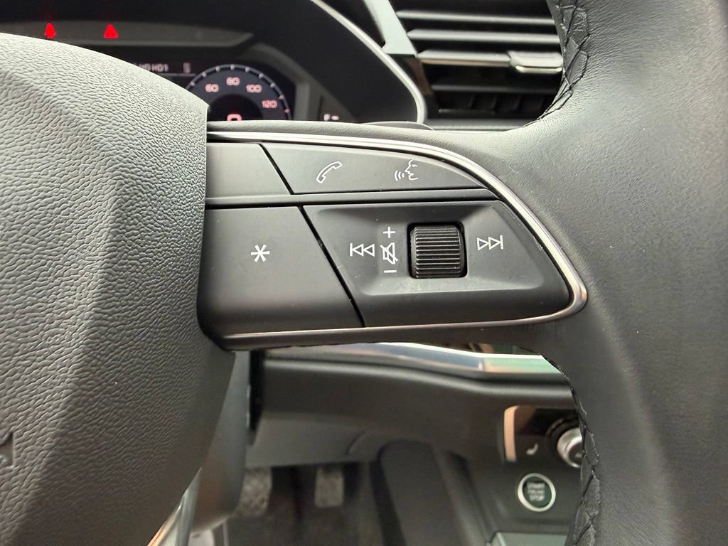 Used 2024 Audi Q3 2.0T Premium w/ Convenience Package AWD/4WD image 19