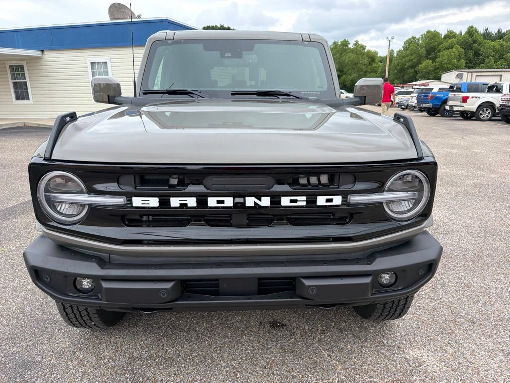 New 2026 Ford Bronco Outer Banks AWD/4WD image 2