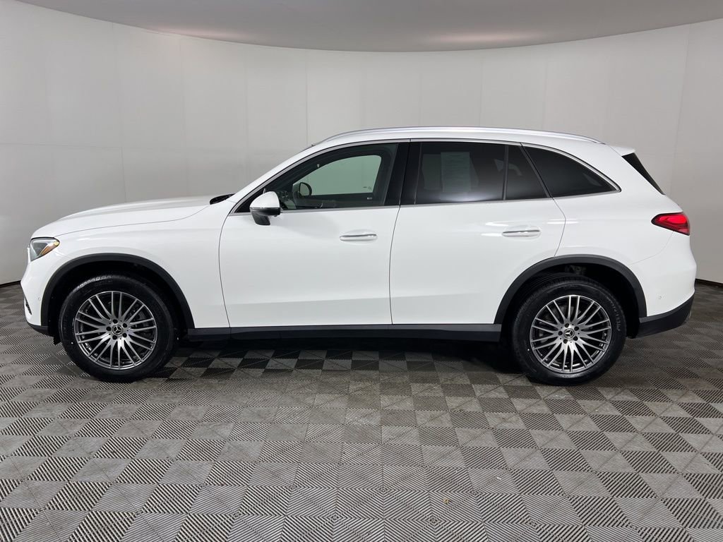 Certified 2025 Mercedes-Benz GLC 300 4MATIC image 26