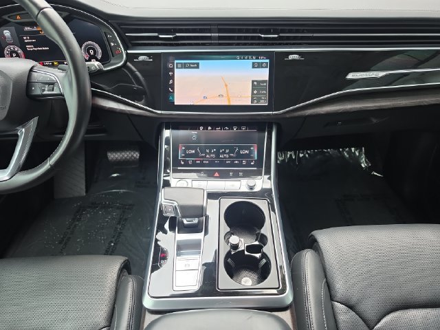Used 2020 Audi Q8 Prestige AWD/4WD image 14