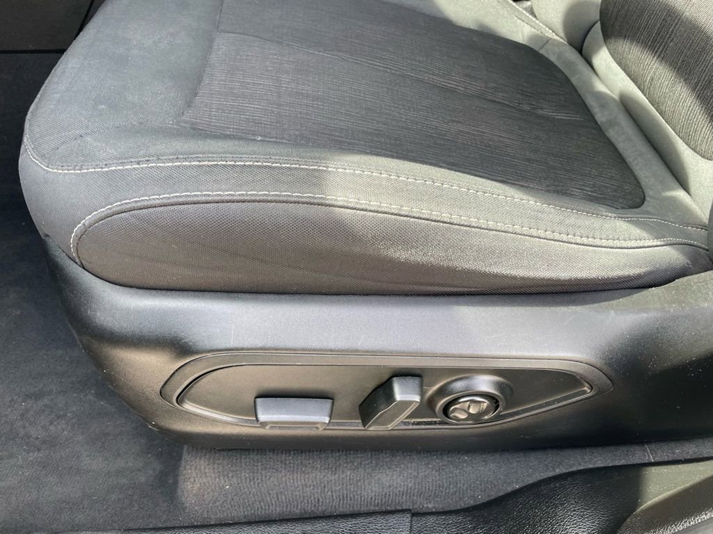 Used 2023 Jeep Grand Cherokee L Laredo w/ Luxury Tech Group I image 10