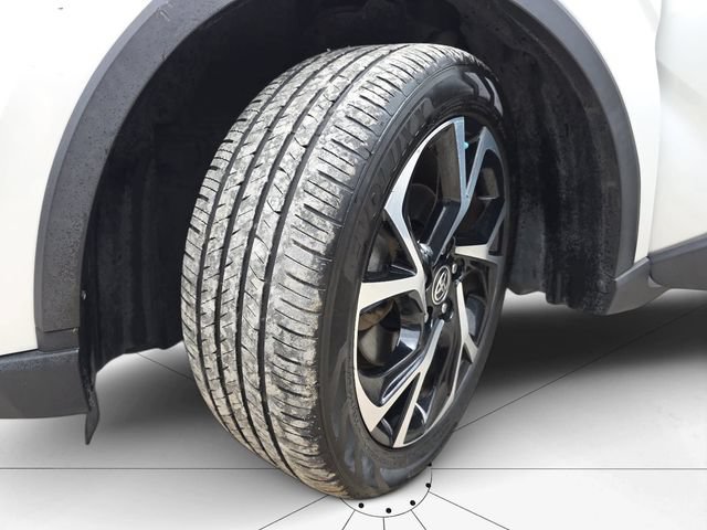 Used 2021 Toyota C-HR XLE FWD image 36