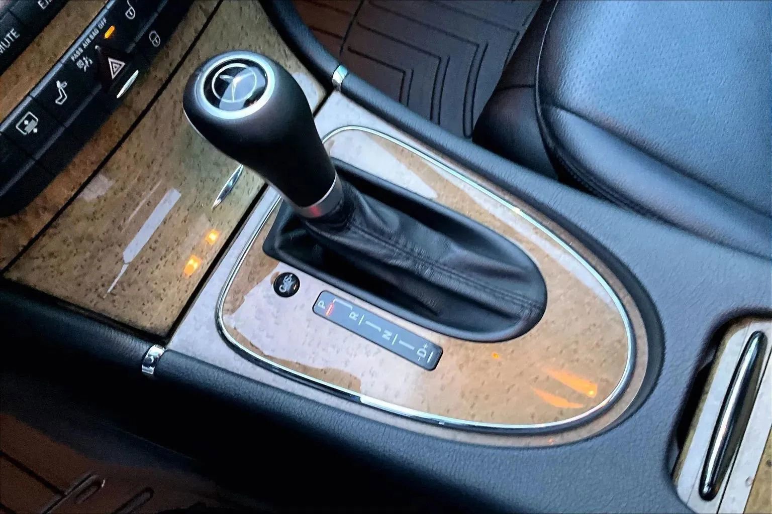 Used 2008 Mercedes-Benz E 350 E 350 Sedan 4D image 14