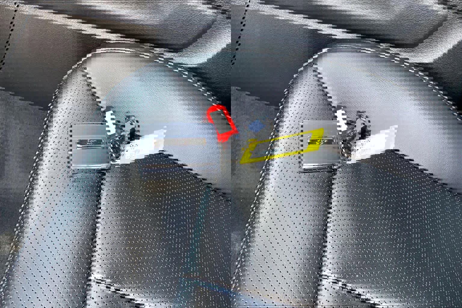 Used 2025 Jeep Grand Cherokee L Limited w/ Luxury Tech Group II AWD/4WD image 14