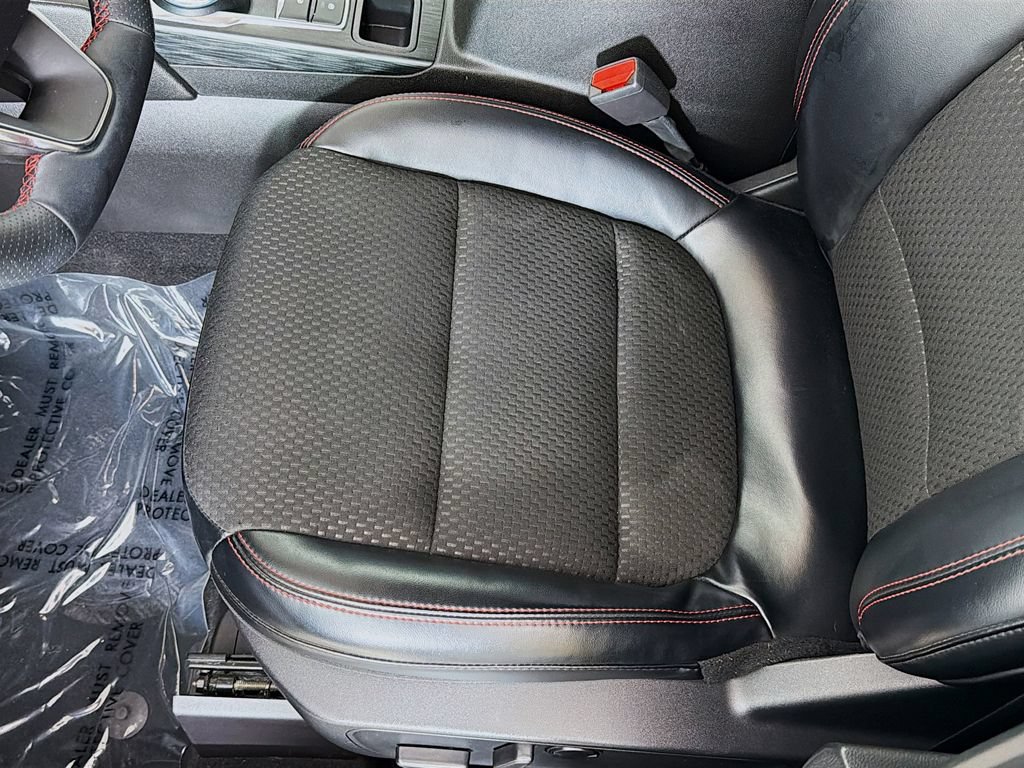 Used 2024 Ford Escape ST-Line w/ Tech Pack #1 AWD/4WD image 24