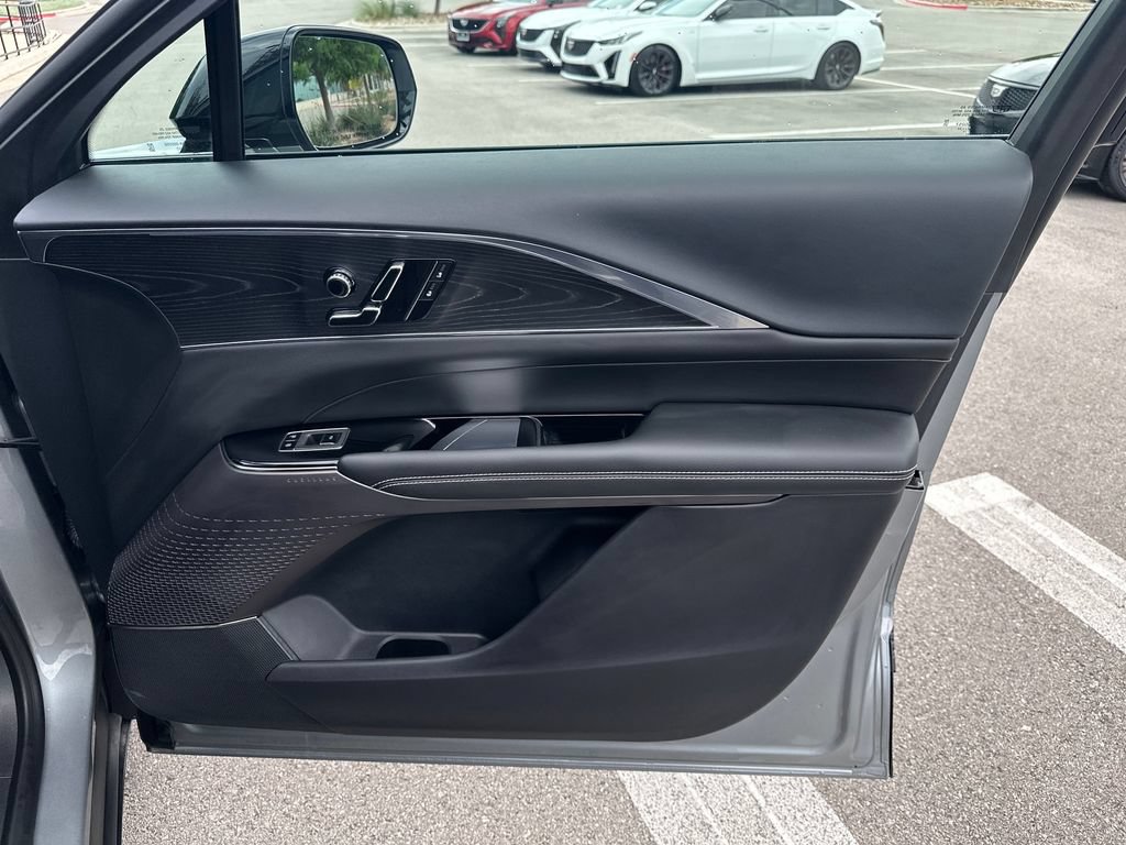 Used 2024 Cadillac Lyriq Sport RWD image 34