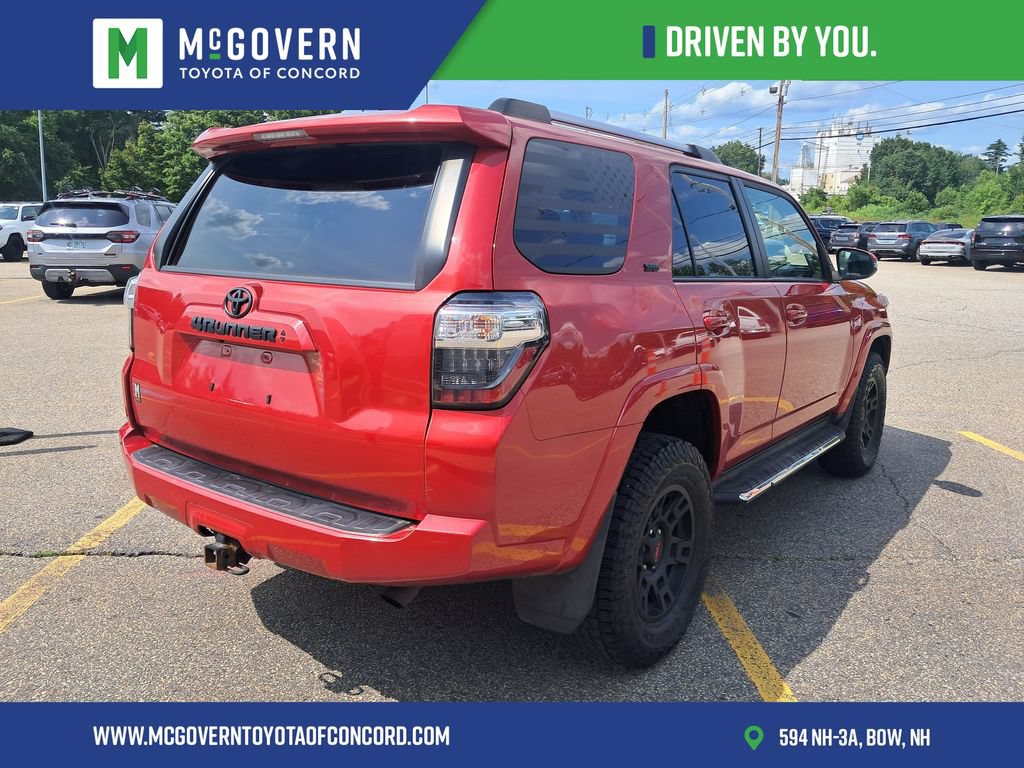 Used 2020 Toyota 4Runner SR5 Premium w/ Moonroof Package AWD/4WD image 3