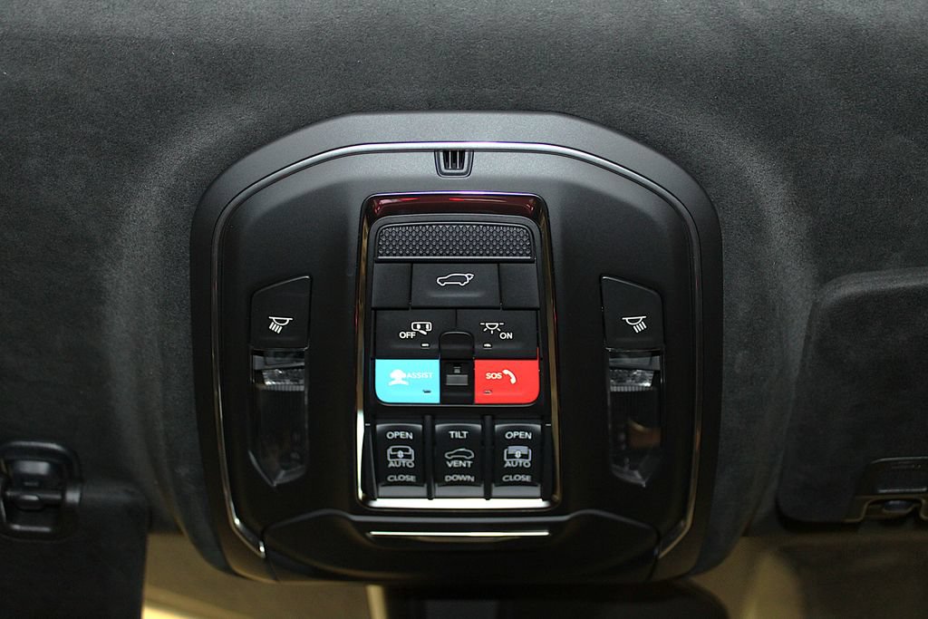 New 2026 Jeep Grand Cherokee Summit w/ MOPAR Finishing Package AWD/4WD image 25