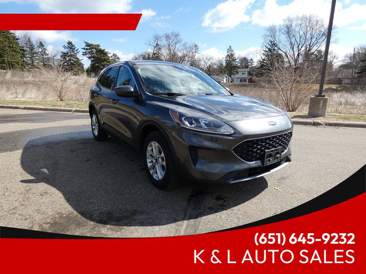 Used 2020 Ford Escape SE image 1