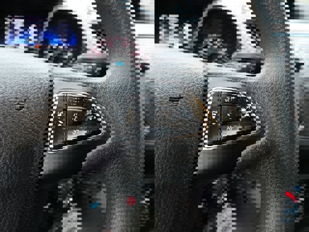 Used 2017 Ford Escape SE image 16