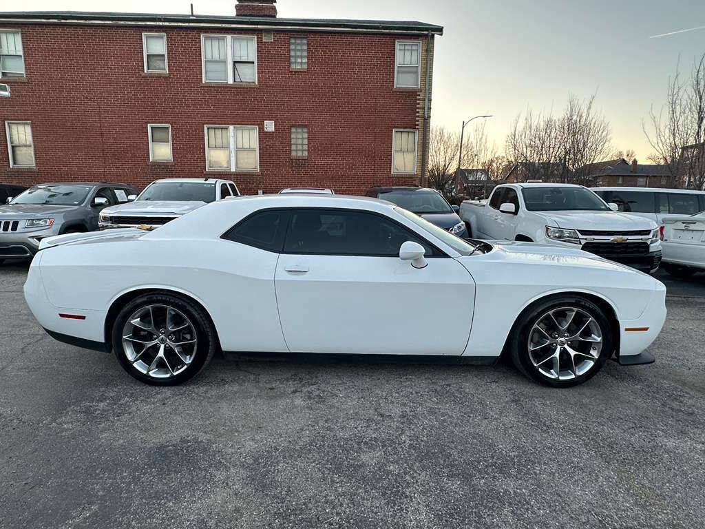 Used 2022 Dodge Challenger GT image 4