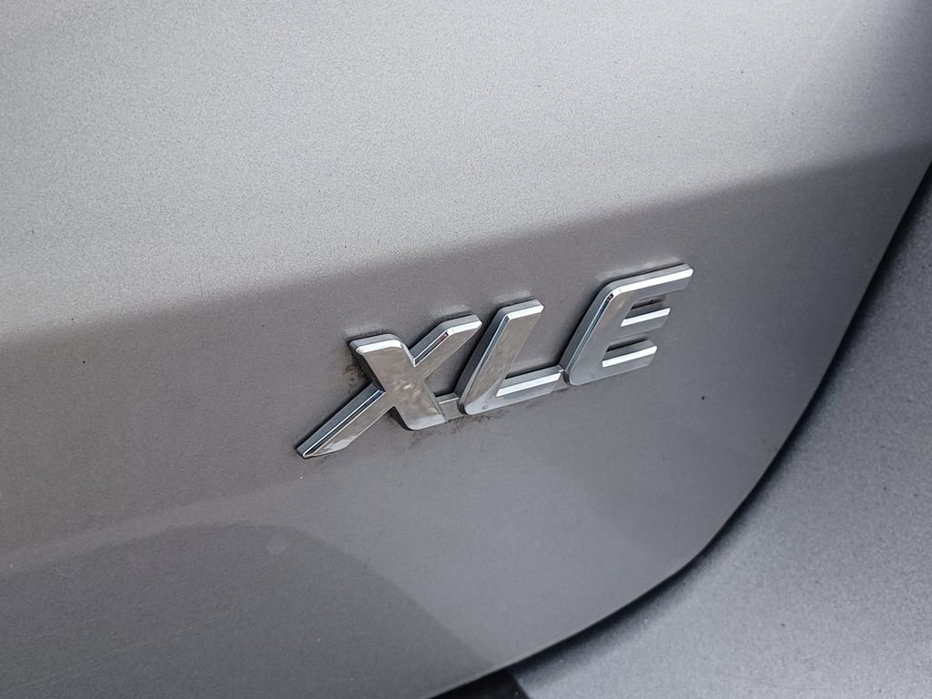 Used 2018 Toyota Sienna XLE FWD image 6