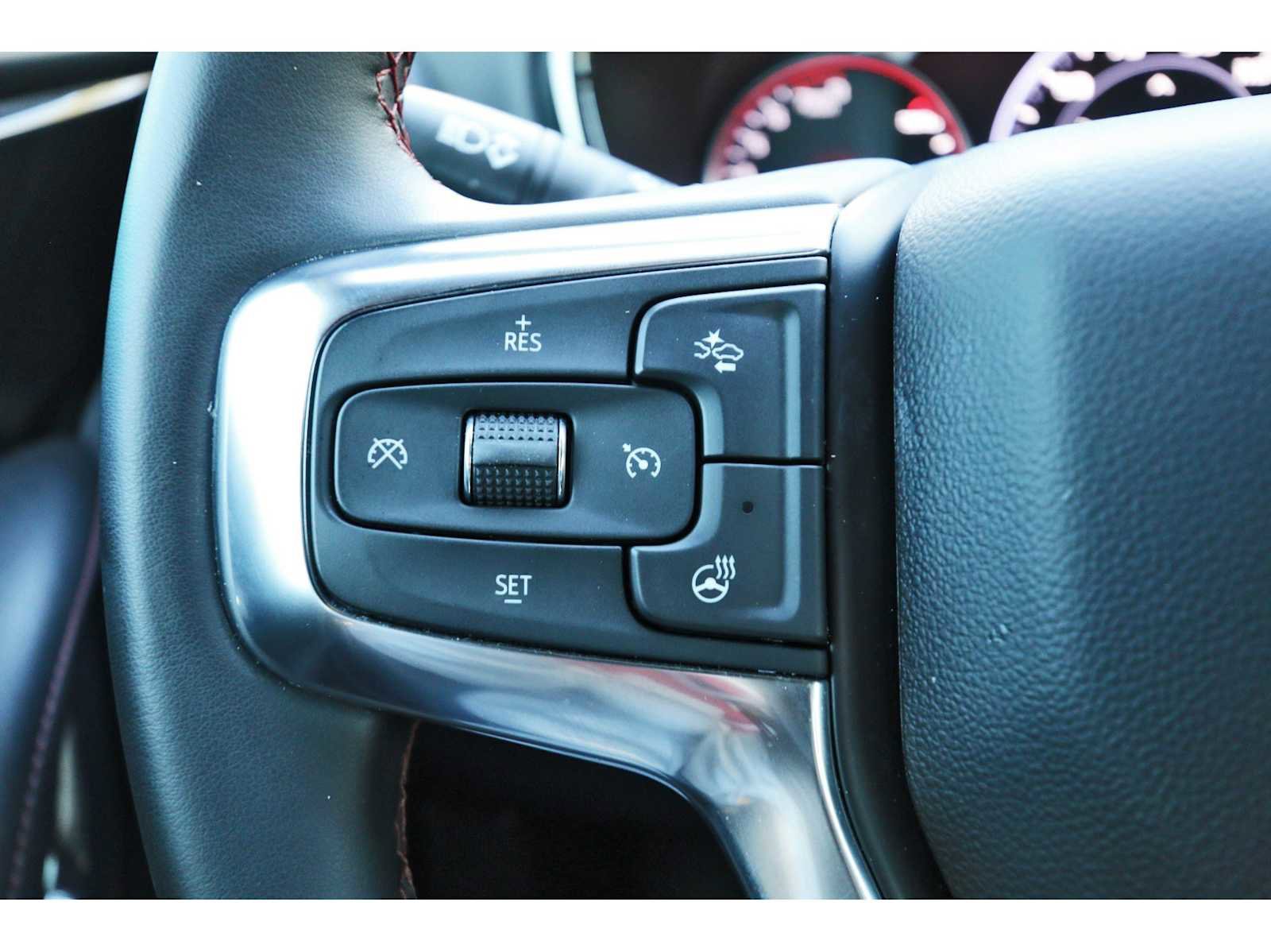 Used 2025 Chevrolet Blazer RS w/ Driver Confidence II Package image 15