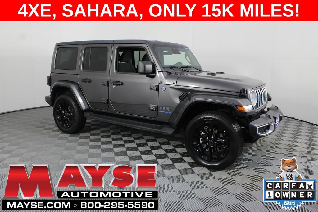 Used 2025 Jeep Wrangler Unlimited Sahara AWD/4WD image 1